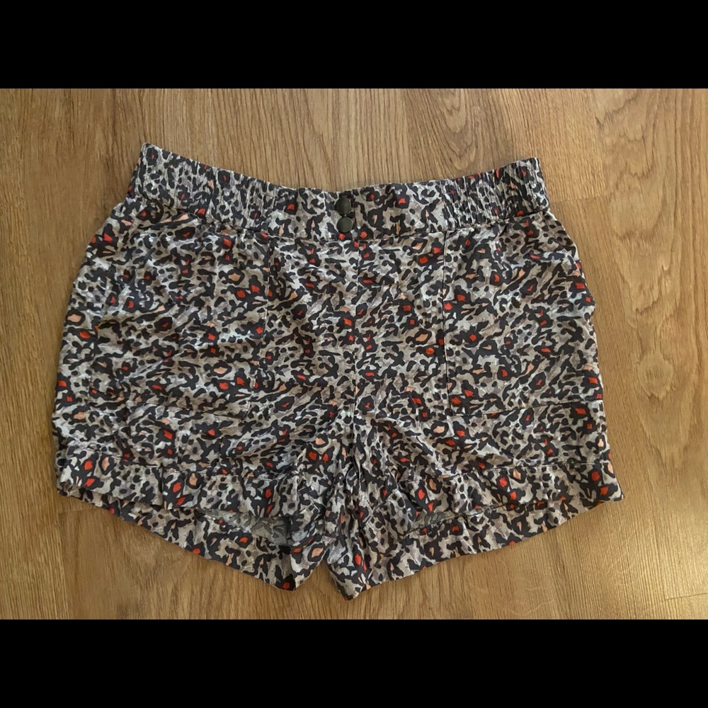 Print shorts